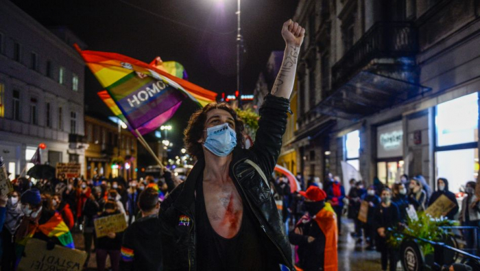 EU-Kommission dringt auf mehr Schutz für LGBTQ-Menschen