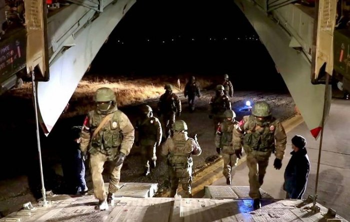   Las fuerzas de paz rusas entran en Khankendi  