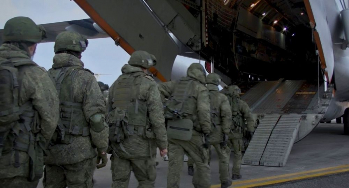  Huit autres avions transportant des soldats de la paix russes se rendent au Karabagh 