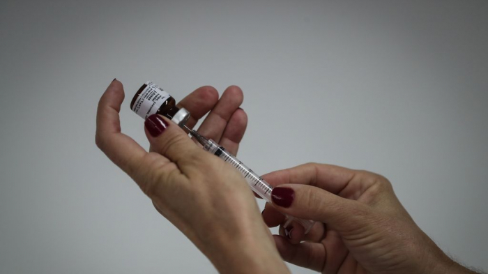 La vacuna contra el coronavirus se distribuirá en enero, según las previsiones de la Agencia Europea del Medicamento