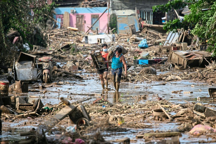   Death toll from typhoon in Philippines climbs to 67  