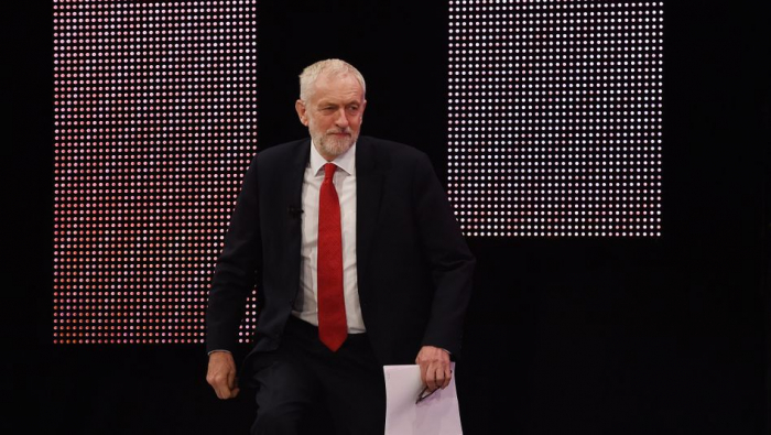 Labour nimmt ehemaligen Parteichef Corbyn wieder auf