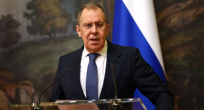 Lavrov se fue a Ereván