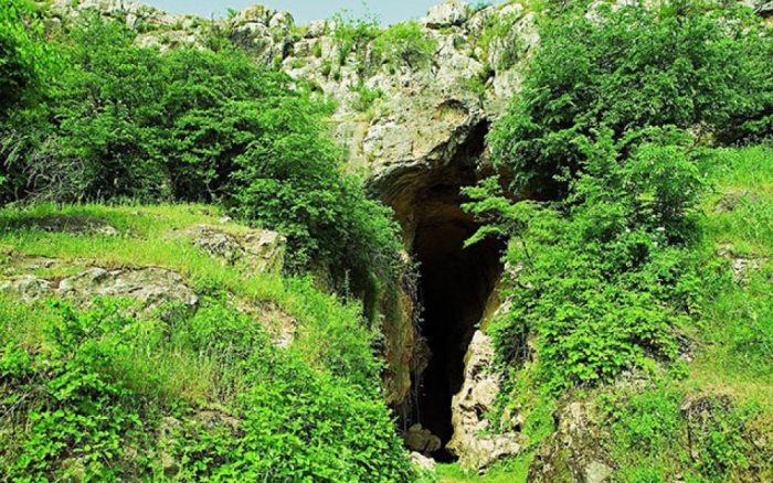 Azıx mağarasına aid arxeoloji tapıntılar Bakıya gətirildi 