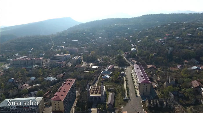   Luftbild der Stadt Schuscha -   VIDEO    