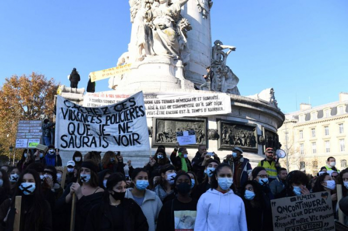   France:   Des milliers de manifestants contre la loi «sécurité globale» 