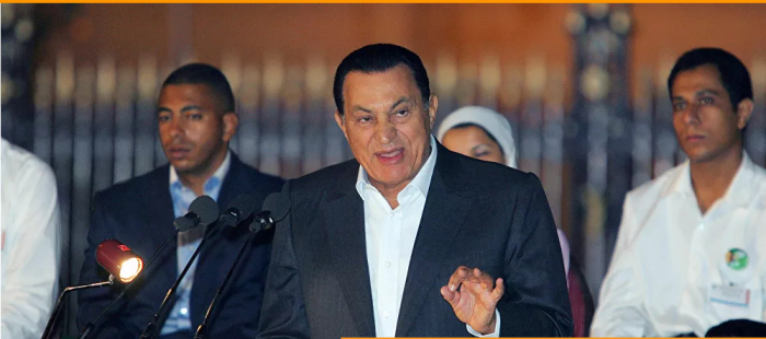 إعلامي مصري يعتذر لأسرة حسني مبارك