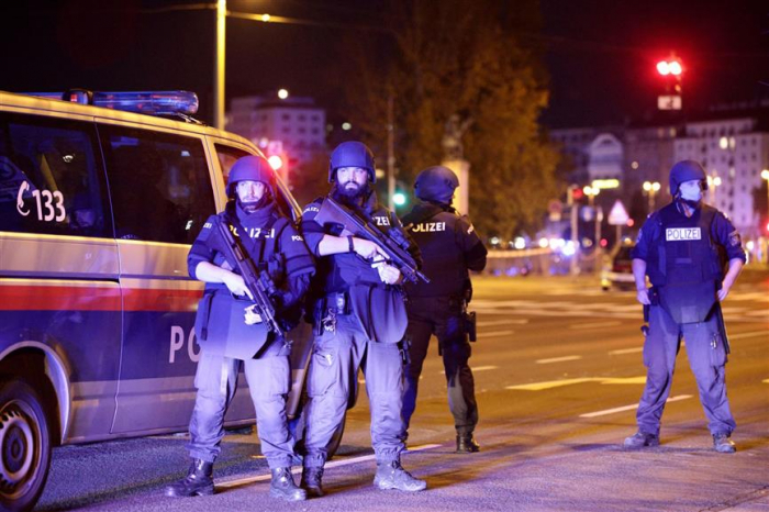 Vienna shooting: four dead, including ‘Islamist terrorist’ - UPDATED