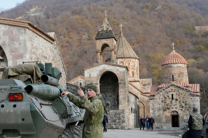    روسيا وتركيا تشاركان في حفظ الأمن ويريفان تعترف بمسؤوليتها وتتعهد بإصلاحات  
 