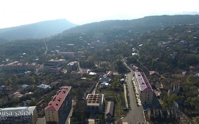   Vue du ciel de la ville de Choucha -   VIDEO    