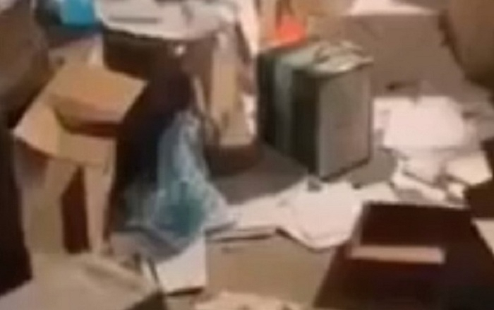   تدمير مكتب سوروس في يريفان -   فيديو    