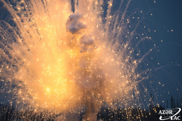  Armenien schießt mit Phosphormunition auf Zivilisten -  FOTOFAKTEN  