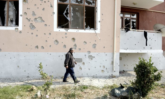  Des diplomates dans le bourg de Chykharkh de Terter -  VIDEO  