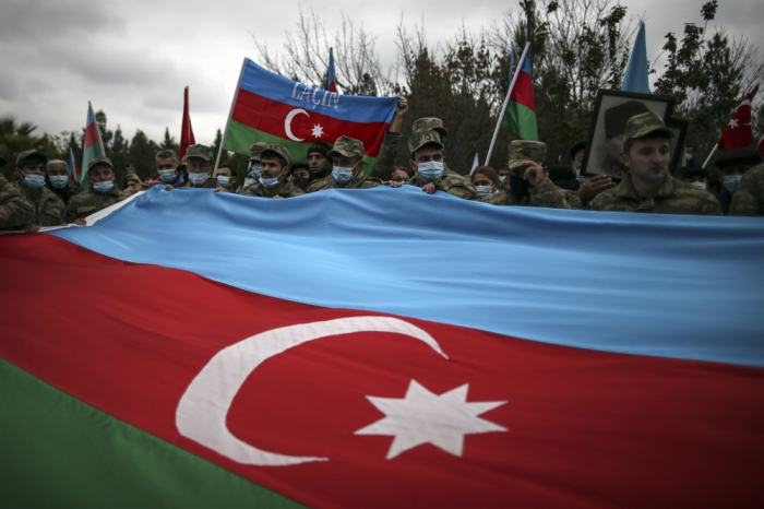  AP publishes article on Azerbaijan