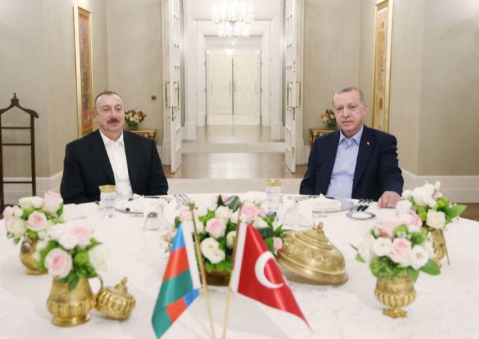  إلهام علييف وأردوغان تناول العشاء معًا 