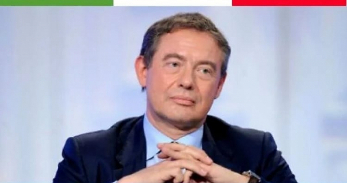     سناتور إيطالي:   أذربيجان جانب عادل  