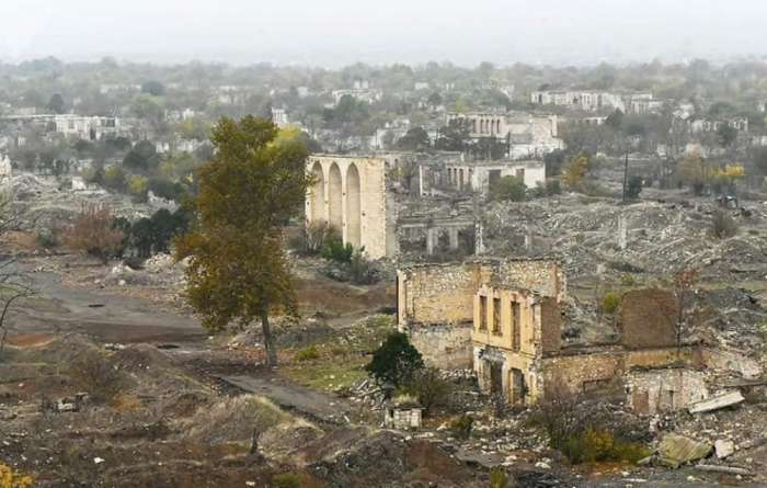  Des échantillons de la culture azerbaïdjanaise ancienne ont été découverts à Aghdam 