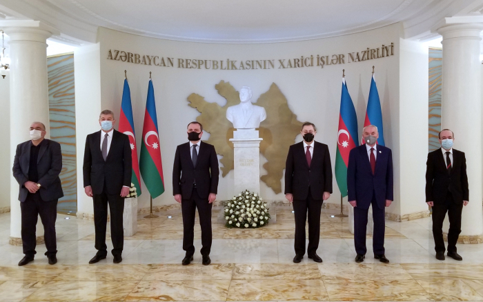 Azerbaijani MFA commemorates Patriotic War martyrs