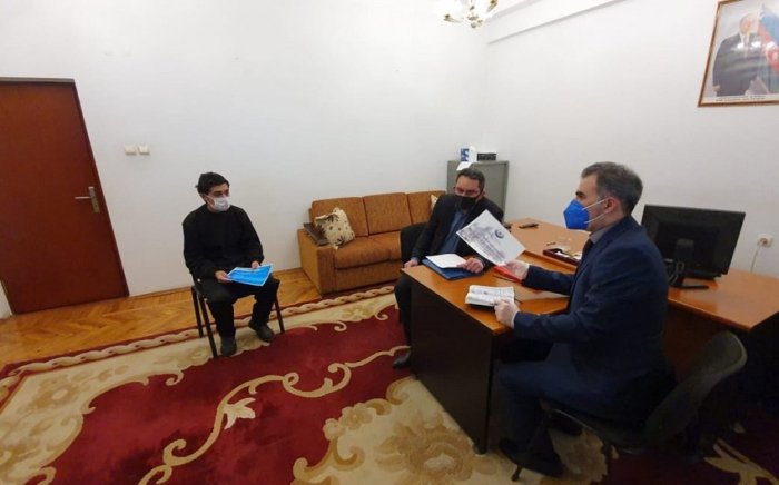  Representantes de la Defensora del Pueblo visitan a los prisioneros armenios 