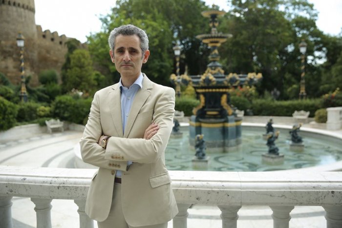   Embajador de Francia:  "Es hora de prepararse para la paz" 