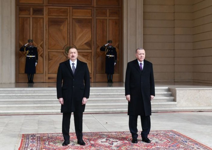   Comienza la ceremonia de bienvenida oficial de Erdogan  