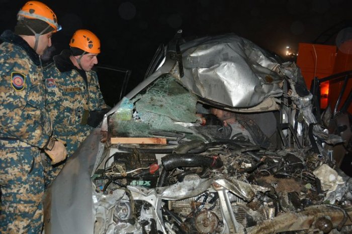   El personal de mantenimiento de la paz sufre un accidente en Karabaj:   hay muertos    