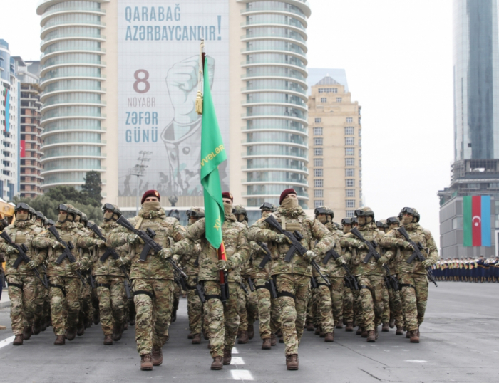   Beste Momente aus Aserbaidschans Siegesparade 2020  