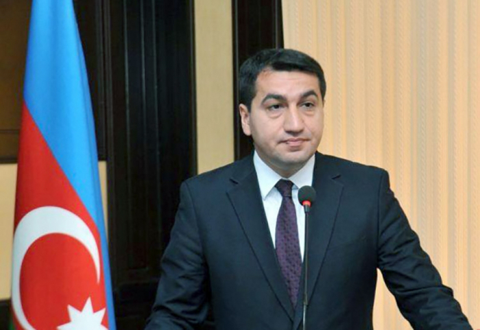  Hikmet Hadjiyev:   «Le président Ilham Aliyev juge inacceptables les sanctions unilatérales imposées à l