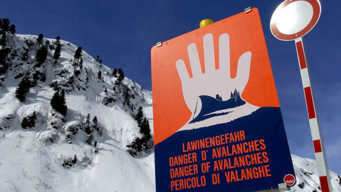 Ein Toter bei Lawinenunglück am Arlberg