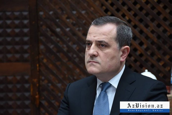   Jeyhun Bayramov visita Bruselas  