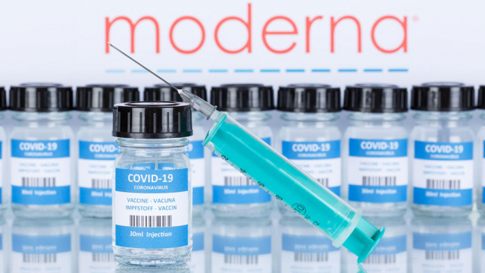  US authorizes Moderna as second Covid-19 vaccine 