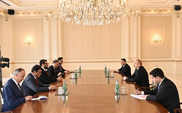   Präsident Ilham Aliyev empfängt afghanische Beamte  