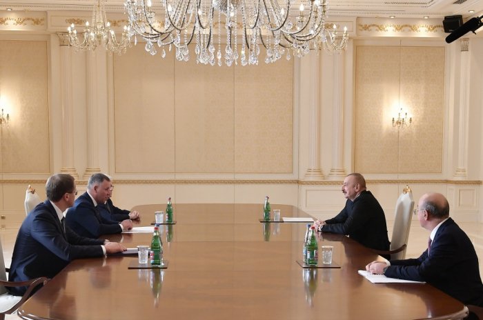  El Presidente recibe al Ministro de Situaciones de Emergencia de Rusia - VIDEO