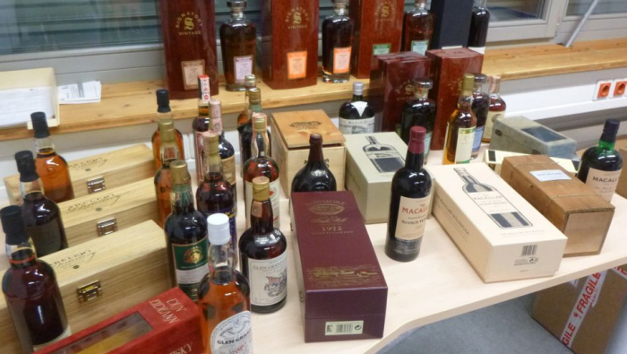 Zoll stellt Whisky im Wert von 40.000 Euro sicher