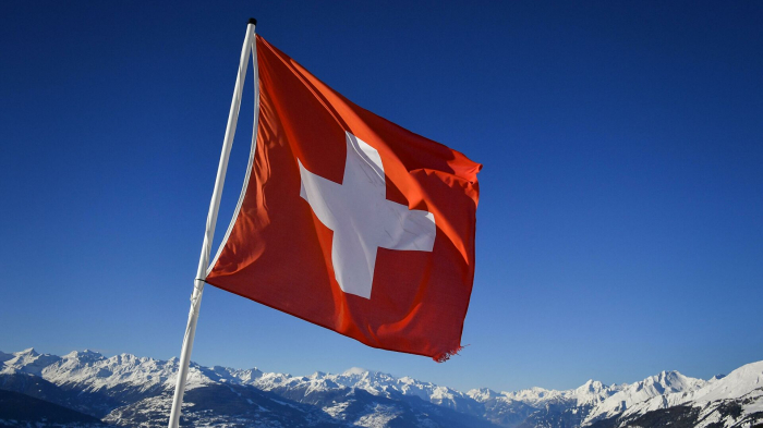     Corona-Mutation:   Schweiz erlässt Einreiseverbote und Quarantäne für Briten und Südafrikaner  