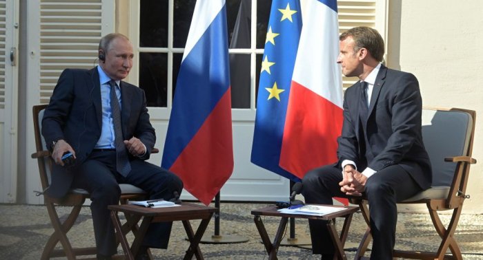   Putin y Macron realizan discusiones sobre Karabaj  