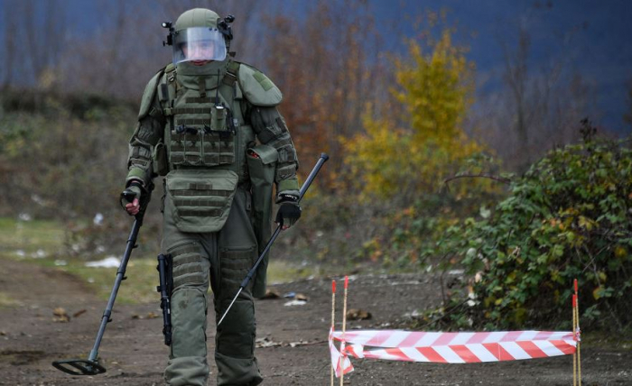   Russische Friedenstruppen schließen Minenräumungsoperationen im nördlichen Teil von Hankendi ab  