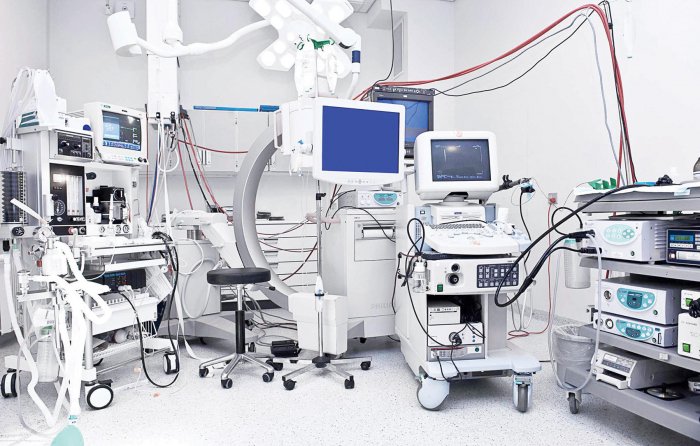 EU, WHO hand over medical supplies to support COVID-19 battle in Azerbaijan