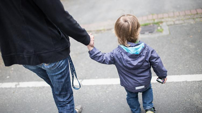 Dobrindt fordert mehr Extras für Familien