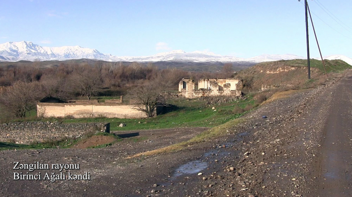   Aserbaidschan präsentiert Videomaterial aus dem Dorf Zangilan in Birindschi Agali  