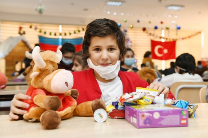   Heydar Aliyev Foundation distributes holiday gifts to children from orphanages and boarding schools  