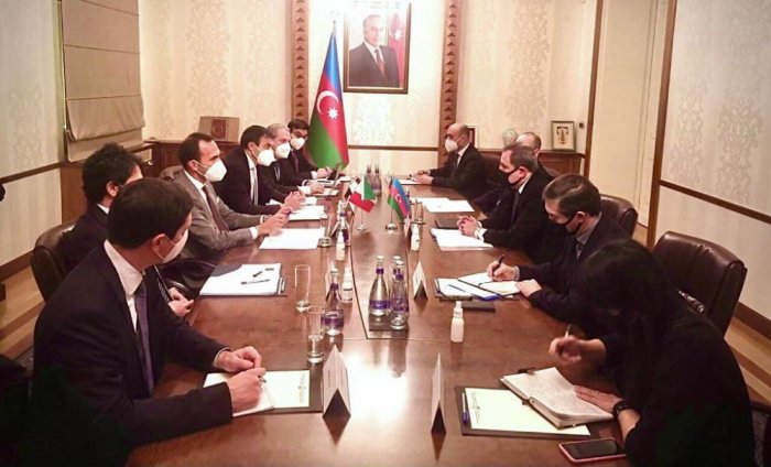 Azerbaijan, Italy discuss cooperation in various areas