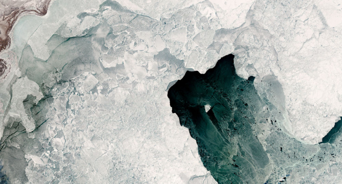   في بحر قزوين تم اكتشاف سماكة جليدية غير طبيعية   