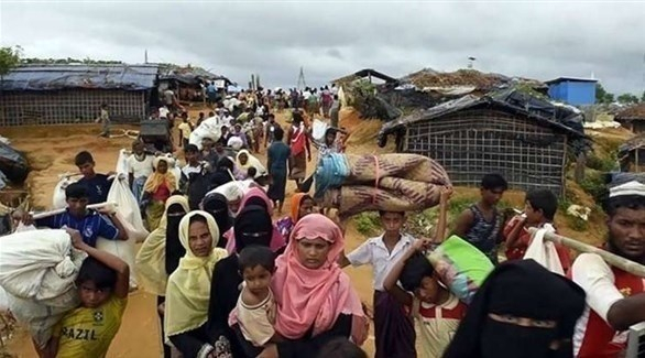 بنغلاديش تنقل لاجئي الروهينجا إلى جزيرة في خليج البنغال