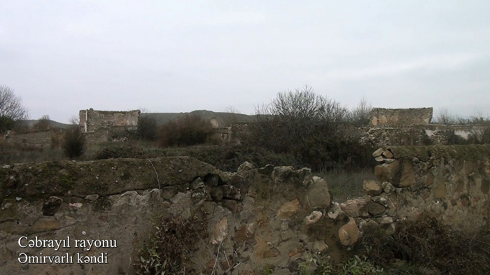  لقطات من قرية أميرفارلي في جبرائل -  فيديو  