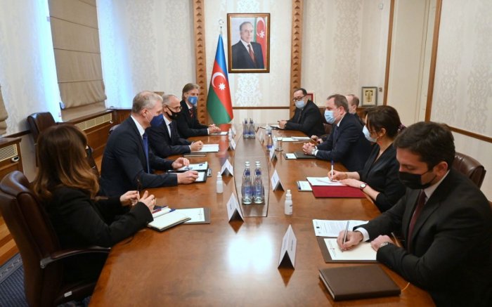  Ceyhun Bayramov Qarabağın bərpasını müzakirə etdi -  FOTO   