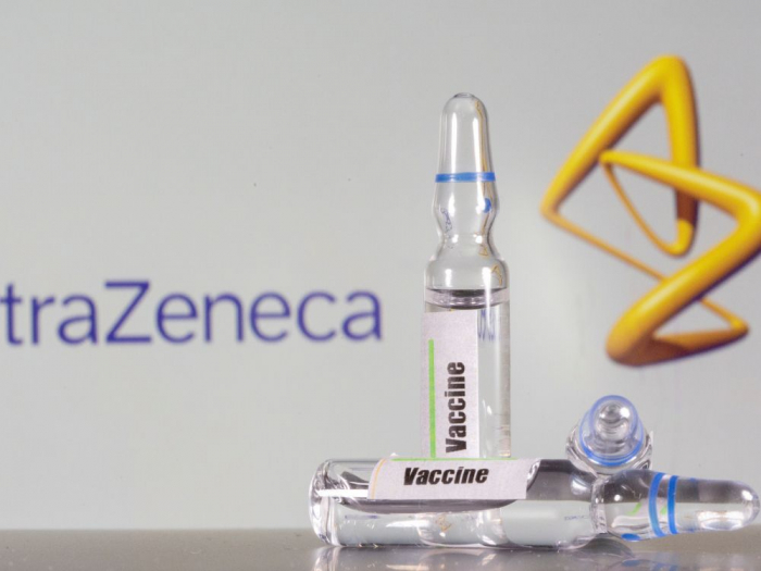 Vaccin contre-Covid: AstraZeneca et Oxford se contredisent sur leur candidat