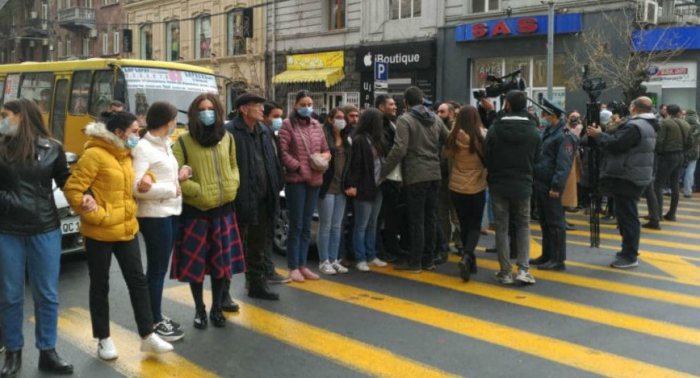   Armenische Opposition füht eine Protestaktion durch  