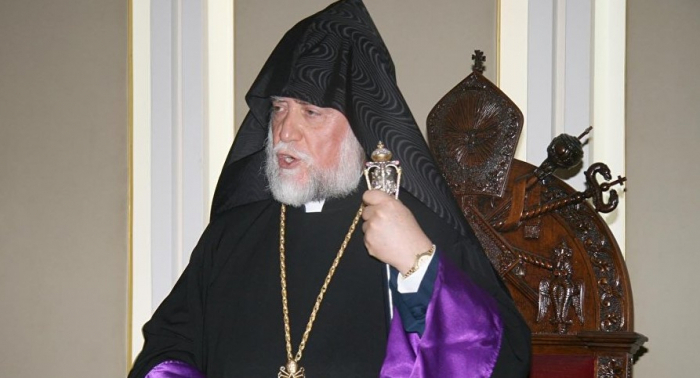   الكاثوليكوس الارمني يدعو باشينيان إلى الاستقالة  