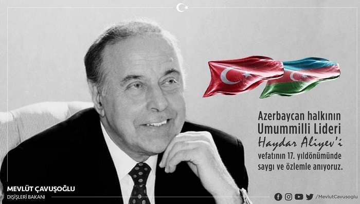  Un tuit de Cavusoglu sobre Heydar Aliyev -   FOTO     
